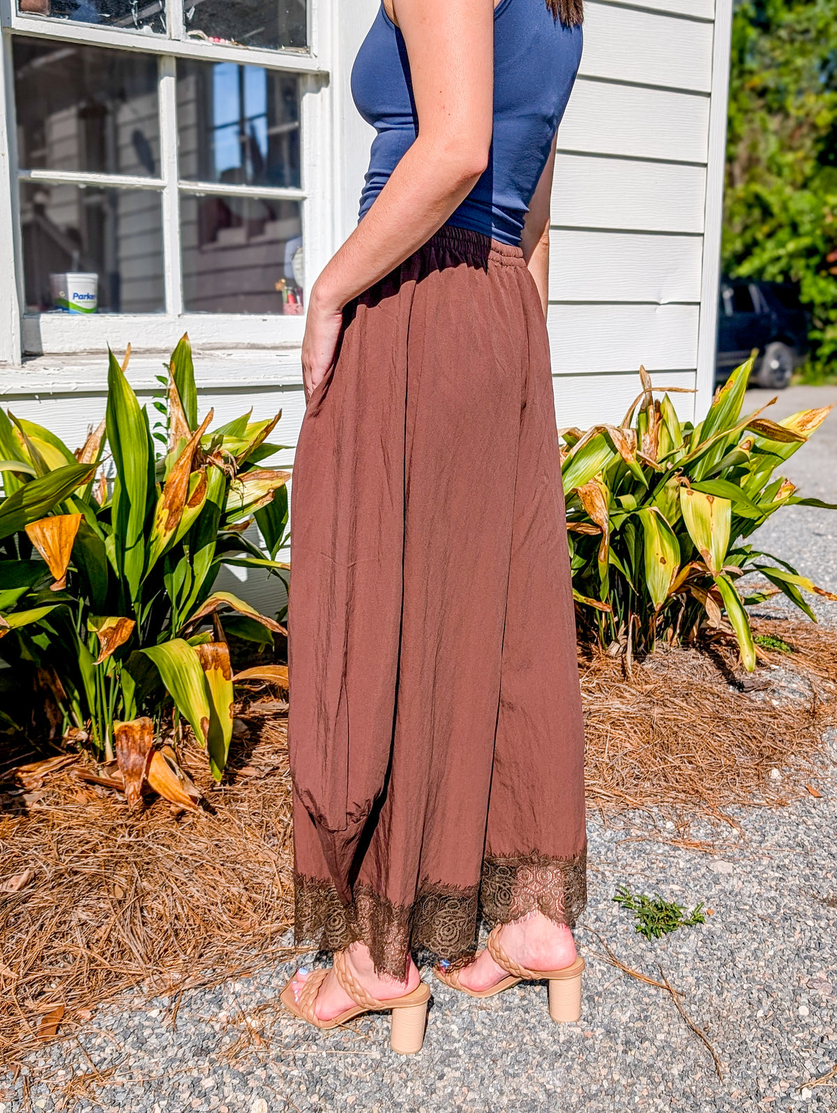 Lightweight Flowy Wide Balloon Leg Pants With Lace